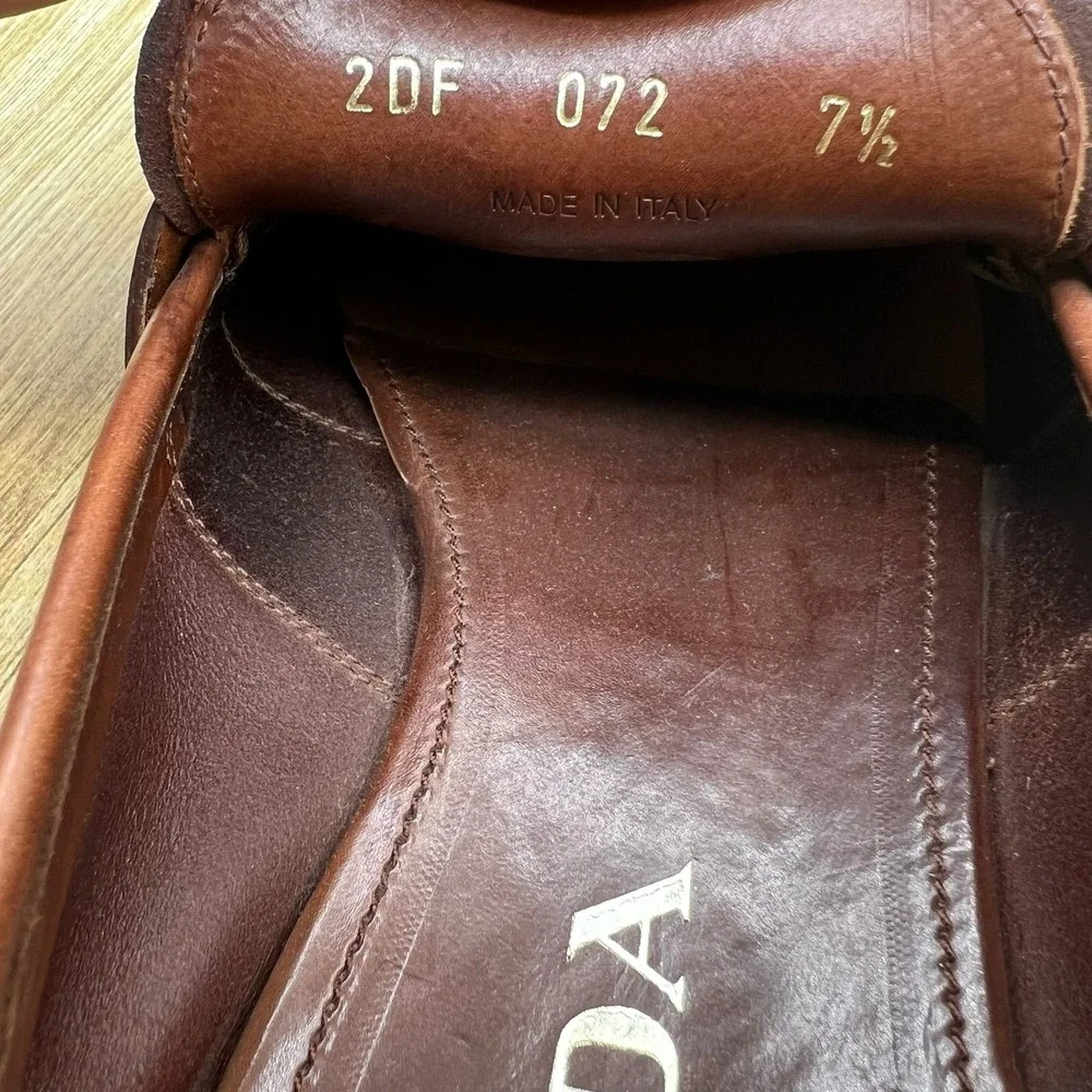 Prada Penny Loafers Men's Size 7.5 Brown Leather Made in Italy Dress Shoes